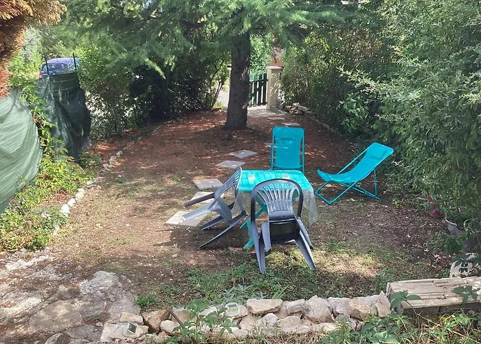 Numero 190 Rue Des Moulins Nid Douillet Au Coeur De La Haute Provence Vacheres Holiday home *